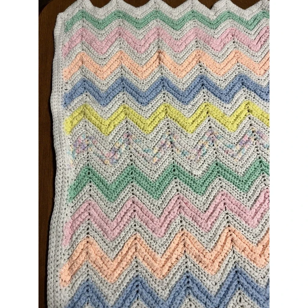 Handmade Afghan Baby Blanket Chevron‎ 29